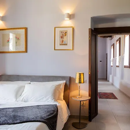 Santa Maria Paganica-luxury Flat-large-2 Baths-wifi-smart Tv-historical Center Apartment *