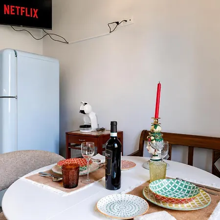Santa Maria Paganica-luxury Flat-large-2 Baths-wifi-smart Tv-historical Center Apartment